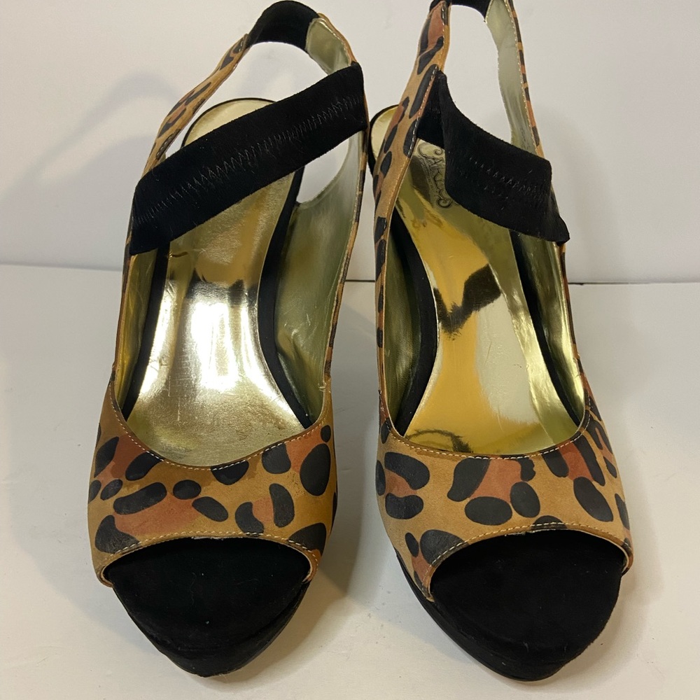 Carlos by Carlos Santana Women's Cosette leopard Dress Pump size 10 - Picture 2 of 15